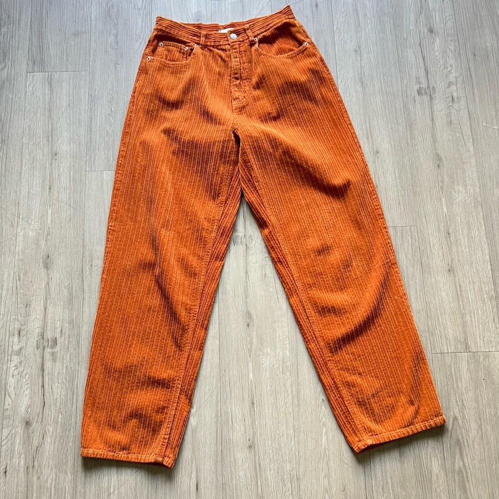 BDG high rise baggy corduroy pants size 29